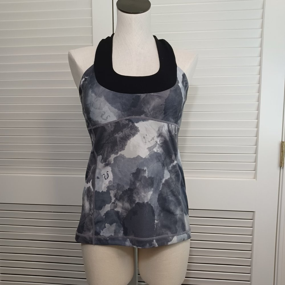 Lululemon Scoop Neck Tank w Built in Bra Womens Size 8 Gray Black